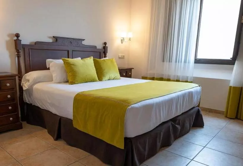 Hotel Maria De Molina