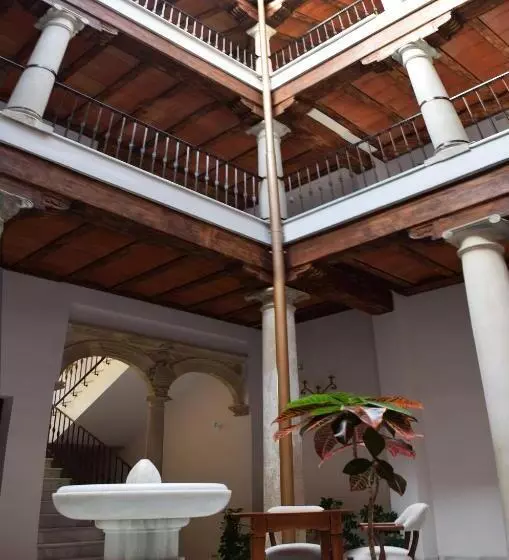 Hotel Maria De Molina