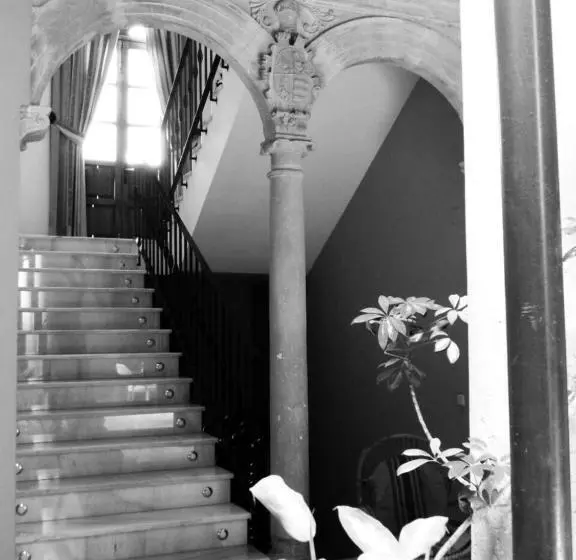 Hotel Maria De Molina