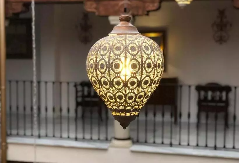 Hotel Maria De Molina