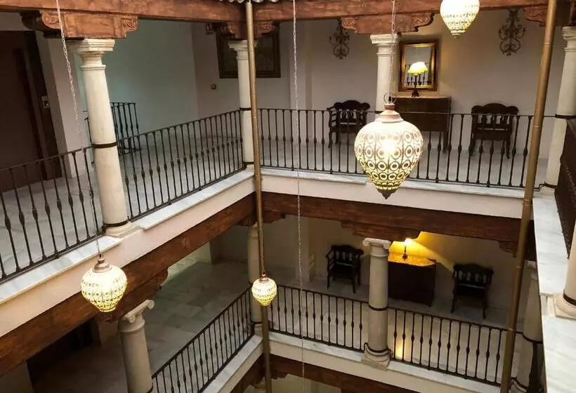 Hotel Maria De Molina