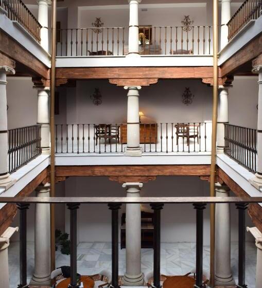 فندق Maria De Molina