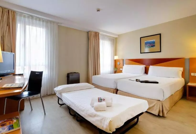 Отель Oca Villa De Aviles