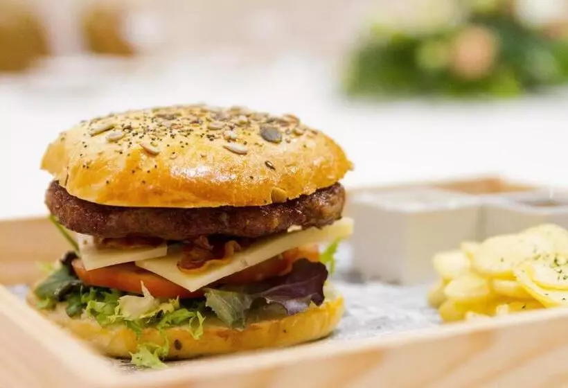 Отель Oca Villa De Aviles