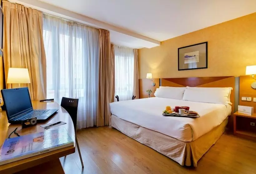 Отель Oca Villa De Aviles