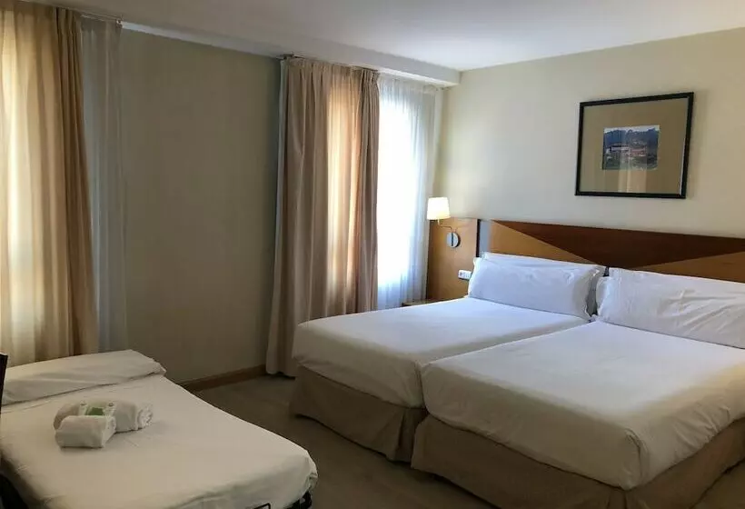 Отель Oca Villa De Aviles