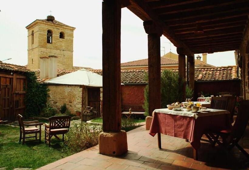 فندق ريفى Casona De Espirdo