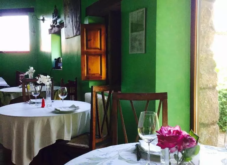 فندق ريفى El Jardin Del Conde