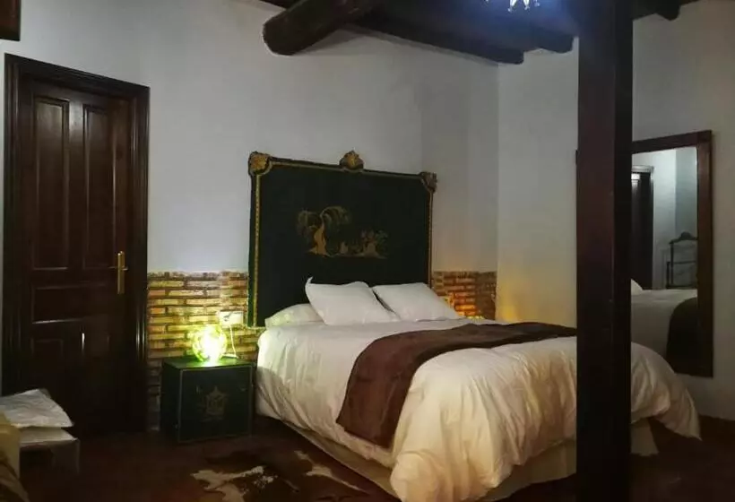 فندق ريفى El Jardin Del Conde