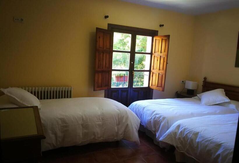 בית מלון כפרי El Jardin Del Conde