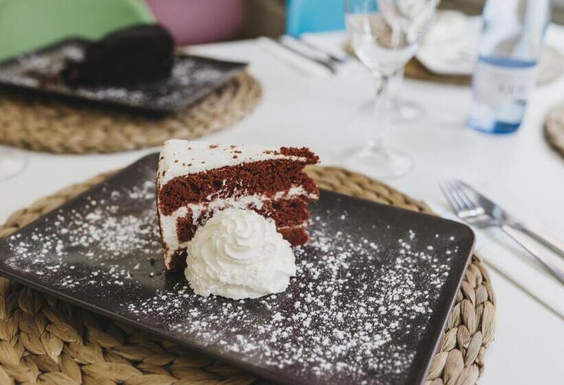 Tres Torres Atiram Hotels