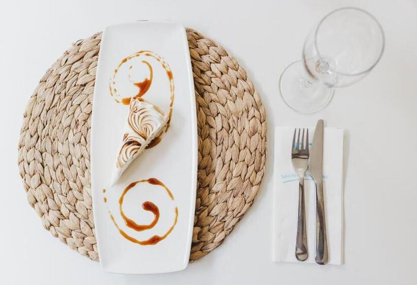 Tres Torres Atiram Hotels