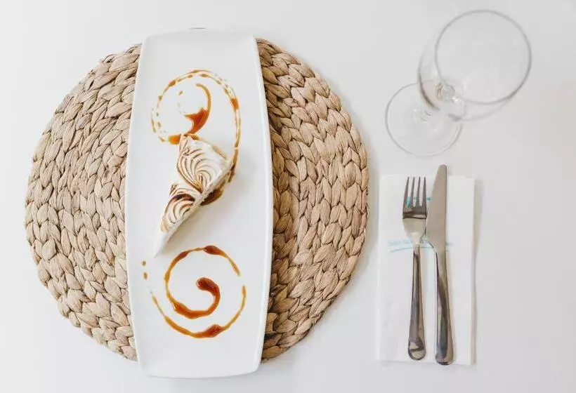 Tres Torres Atiram Hotels