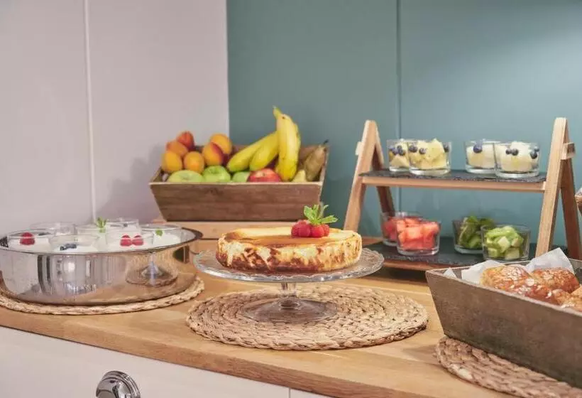 Tres Torres Atiram Hotels