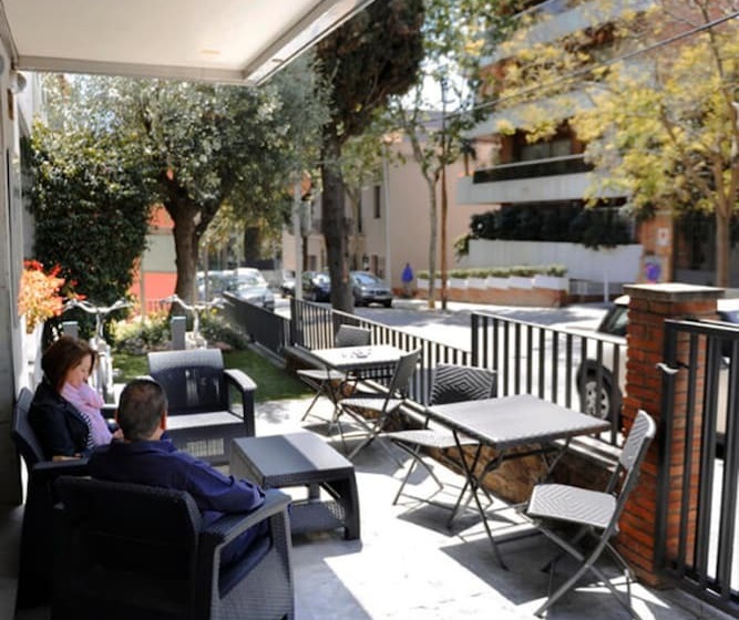 Tres Torres Atiram Hotels