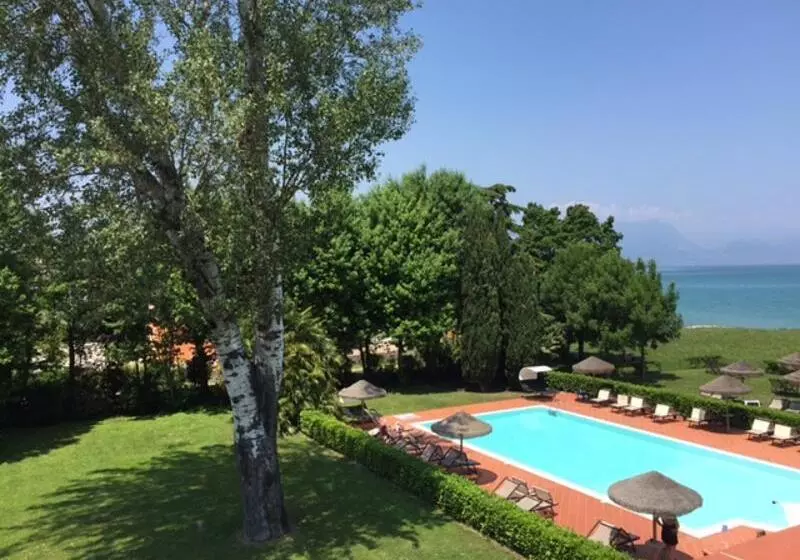 Yachting Hotel Mistral