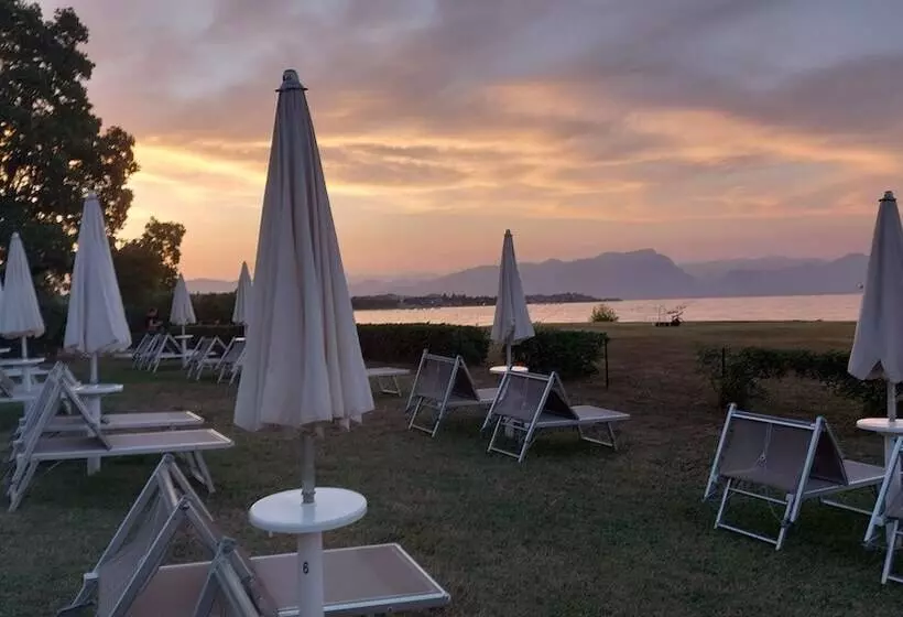 Yachting Hotel Mistral