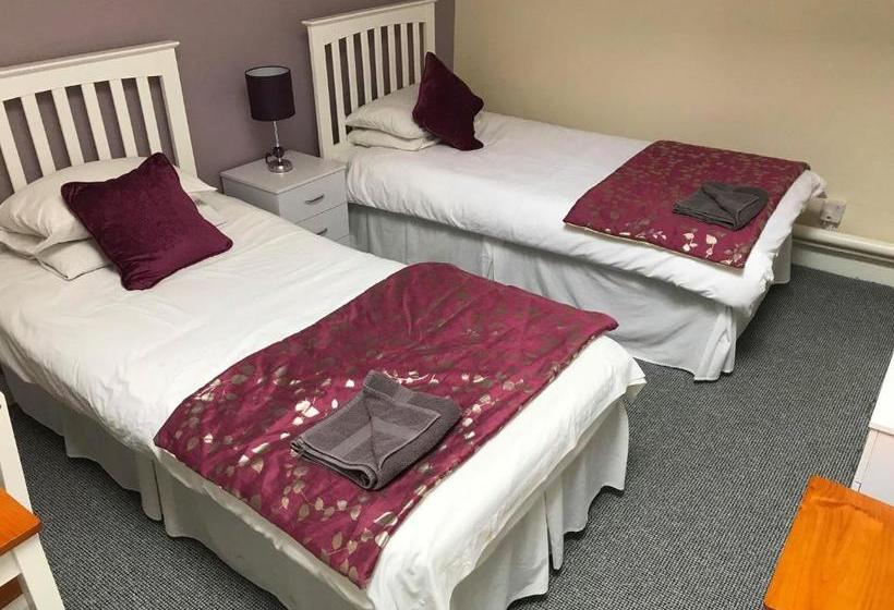 ホテル Queens Head