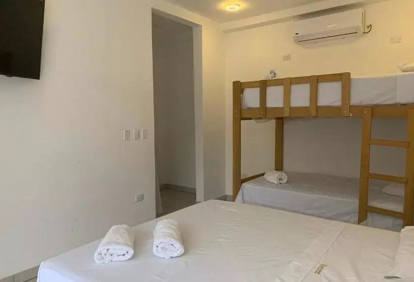 ホテル Quitumbe Sea Lodge   Zorritos
