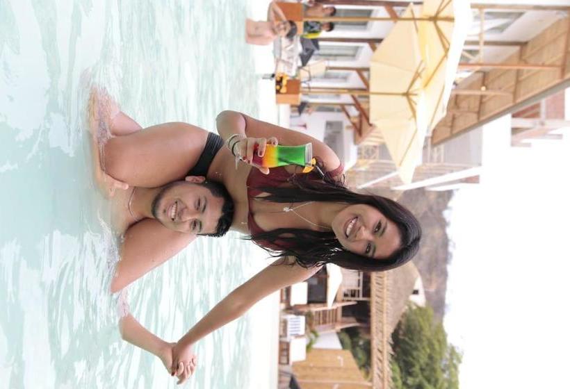 בית מלון כפרי Quitumbe Sea Lodge   Zorritos