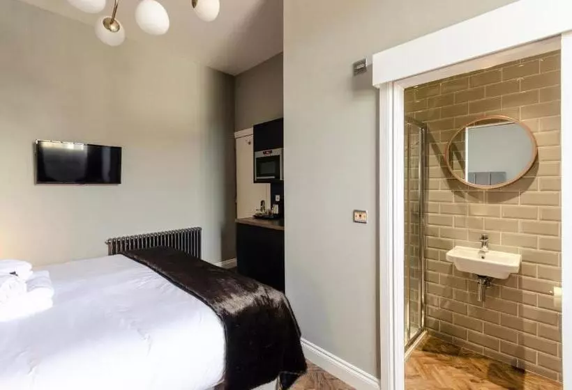 Sweeney Apartments & Rooms