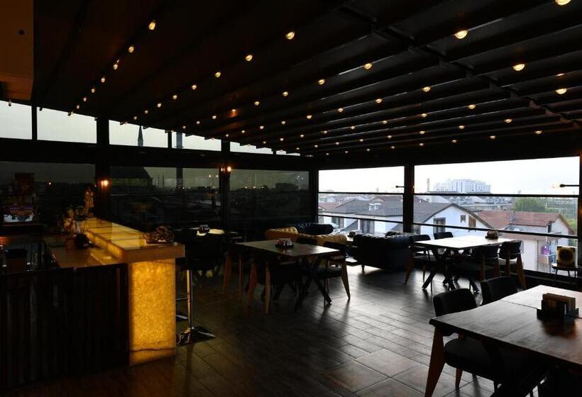 فندق D Lux Bouti̇que