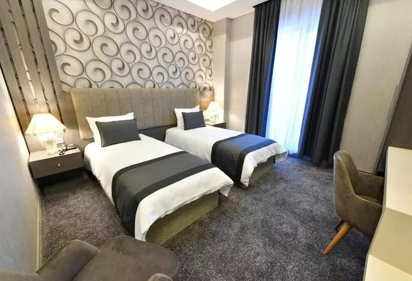 هتل D Lux Bouti̇que