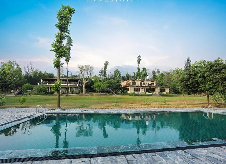 هتل Hideaway By Aahma