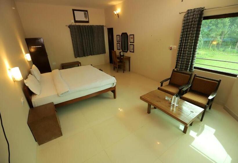 هتل Hideaway By Aahma