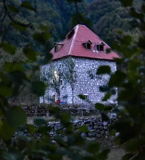 Pensió Kulla Pracja Theth