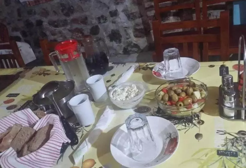 Pensió Kulla Pracja Theth