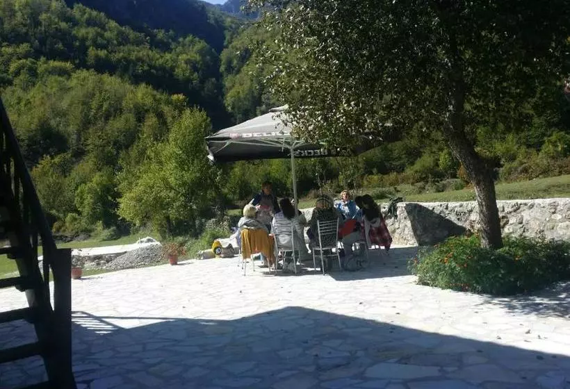 Pensió Kulla Pracja Theth