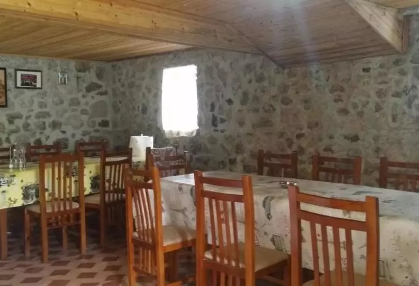 Pensió Kulla Pracja Theth