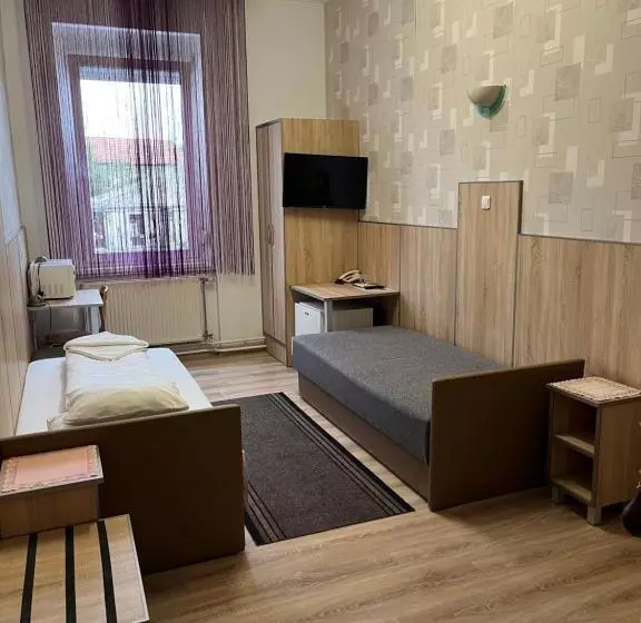 Aamiaismajoitus (B&B) Korona Panzió