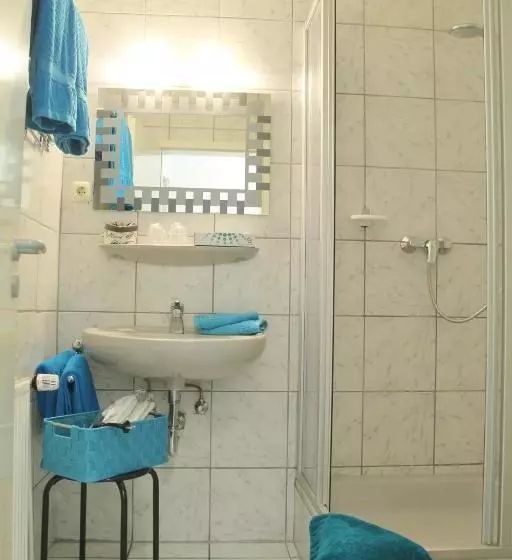 Hotelli Fischer Café Land