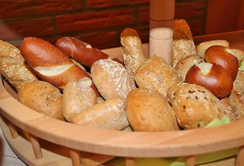 Hotelli Fischer Café Land