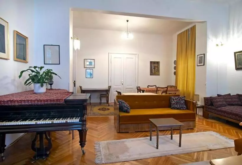 Hostel Residence