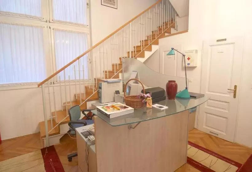 Hostel Residence
