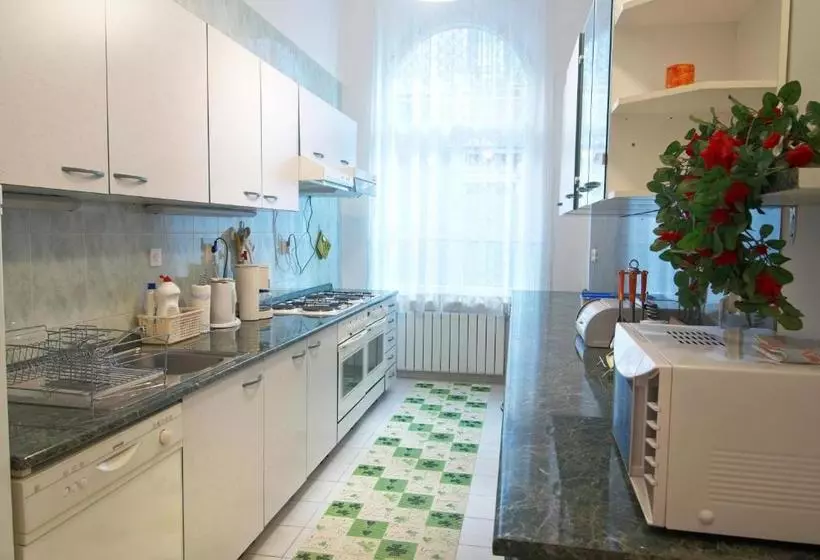 Hostel Residence
