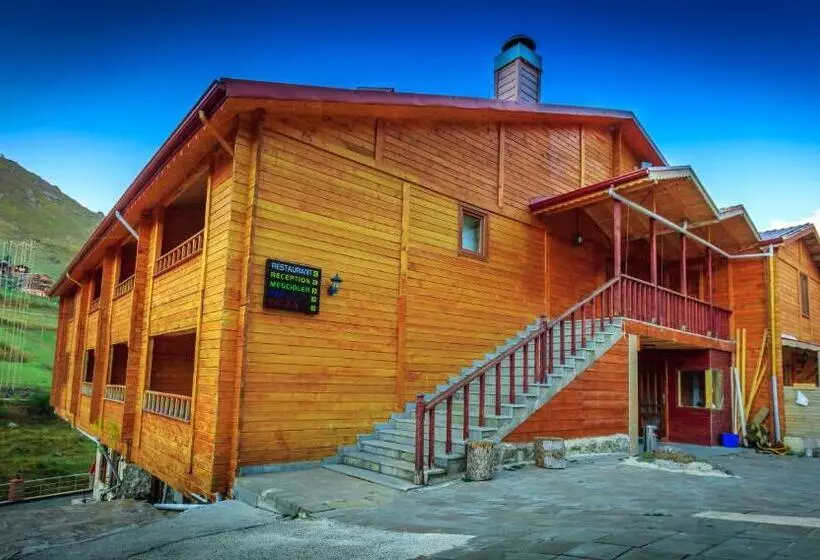 Yedigoller Hotel & Restaurant