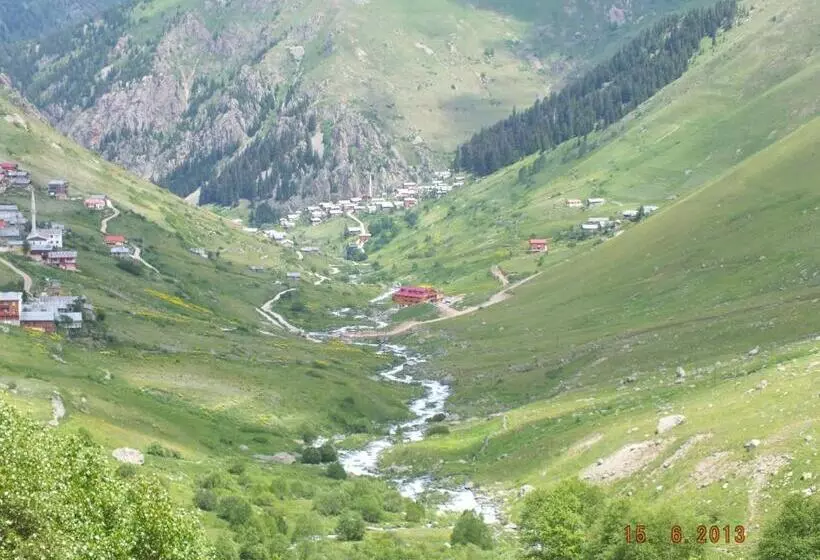 Yedigoller Hotel & Restaurant