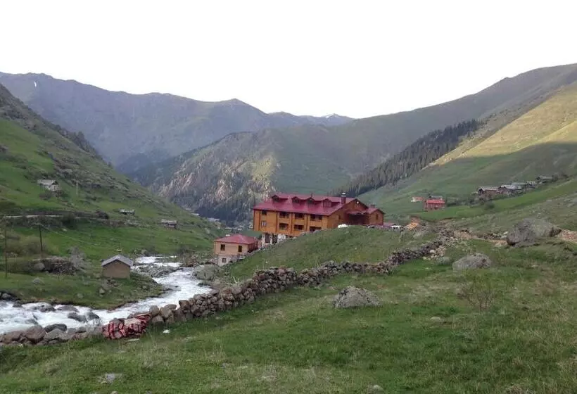 Yedigoller Hotel & Restaurant