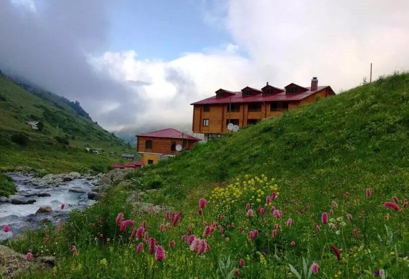 Yedigoller Hotel & Restaurant