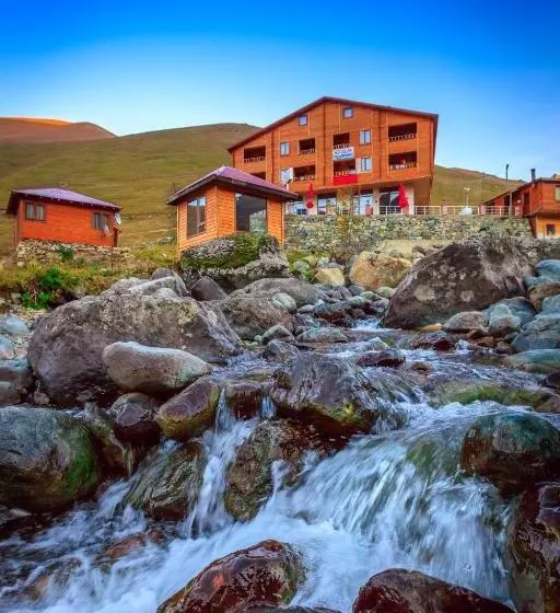 Yedigoller Hotel & Restaurant