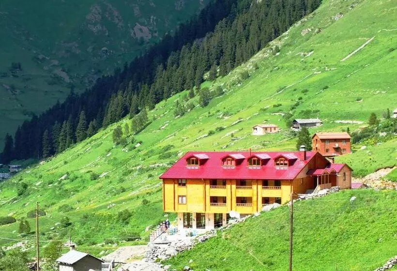 Yedigoller Hotel & Restaurant