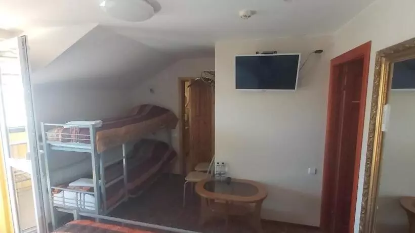 پانسیون Geltona