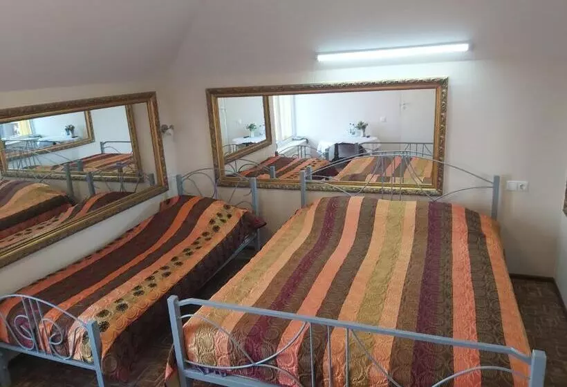 پانسیون Geltona