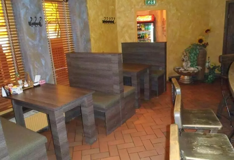 پانسیون Geltona