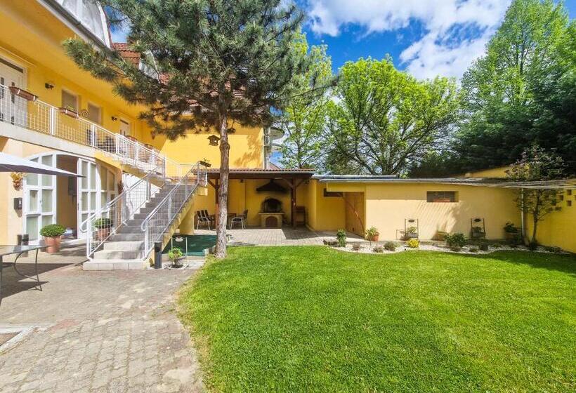 膳宿费 Weinberger Vendégház