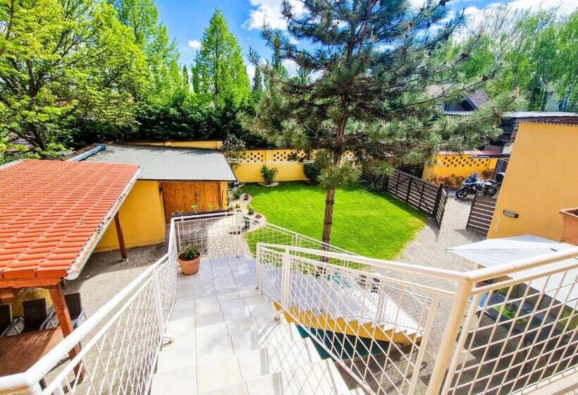 膳宿费 Weinberger Vendégház